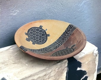 Vintage Pottery Bowl with Turtlesm Made in Kenya