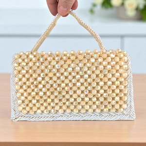Bolso vintage de cuentas color crema: clutch de noche hecho a mano en Hong Kong