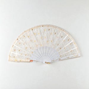 Vintage Lace Hand Fan: Elegant Japanese Wedding Accessory