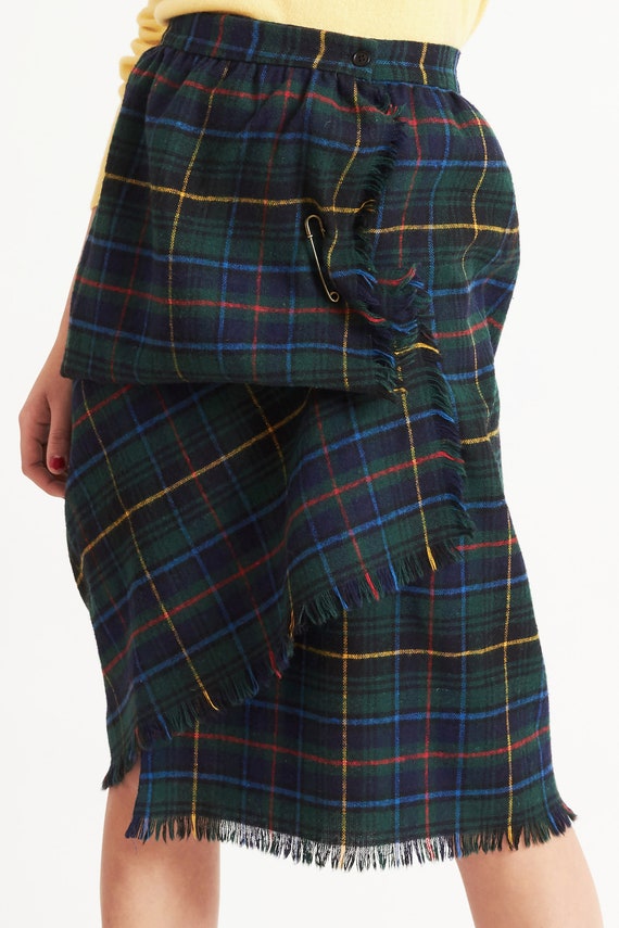 Tartan Plaid Wool Wrap Skirt with Horse Clip Clos… - image 3