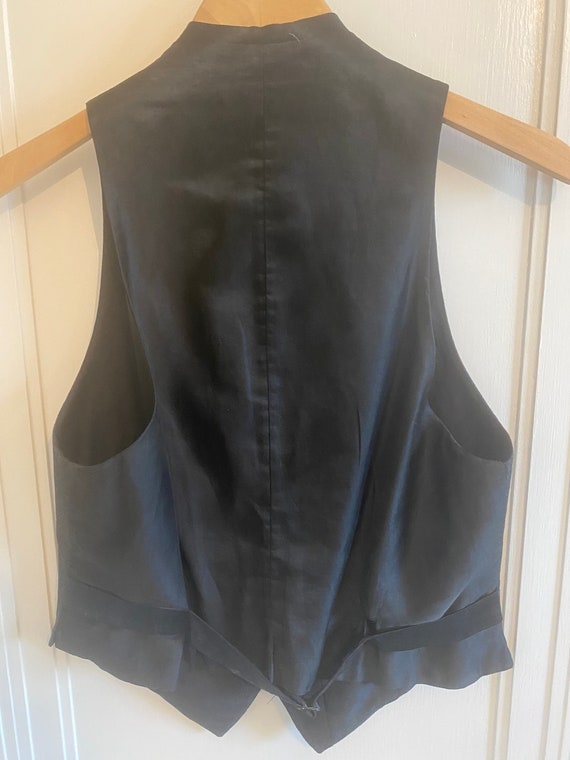 Outstanding Victorian black silk vest - image 5