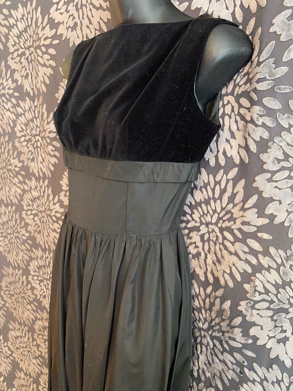 1950's-1960's Velvet and Taffeta Party Dress - image 3