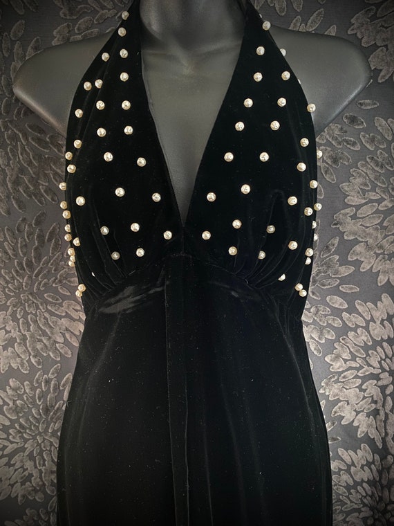 1960 Black Velvet Halter Gown - image 2