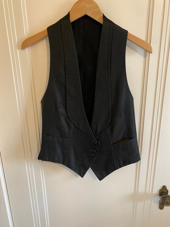 Outstanding Victorian black silk vest - image 3