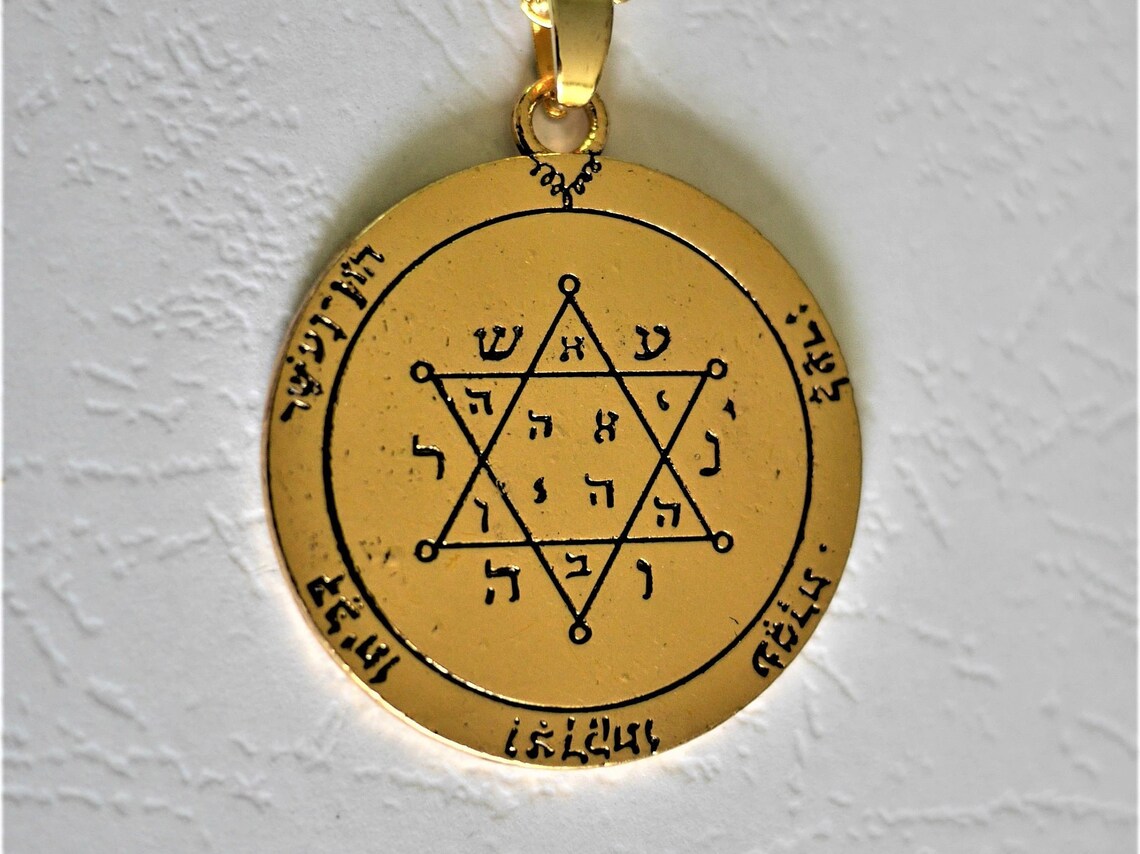 NIGHTCRUZ Collier pendentif clé de Salomon, le quatrième pentacle de Saturne