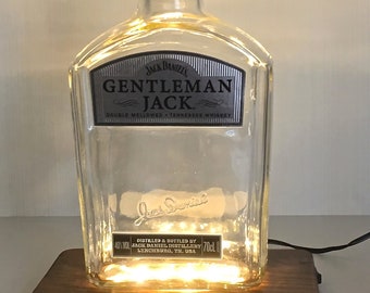 Jack Daniels-lamp: led-bureaulamp whiskyfles, voet walnoot