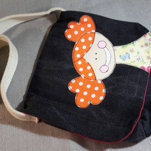 Handgemachte Cross Body Messenger Bag. Kleines Mädchen. Kindertaschen, Kinder Messenger Taschen, Kleinkind Crossbody Messenger Bag, Upcycled Denim Taschen.