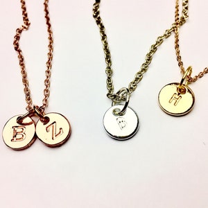 Collar de iniciales para mujer - Regalo personalizado del día de San Valentín - oro, plata, oro rosa