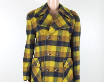 Vintage 70s Yellow and Blue Plaid Lumberjack Jacket, fully lined Quilted jacket, Size Large. Camping Jacket. Super Warm.