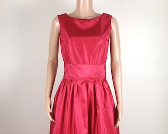 Vintage 80s PROM QUEEN Barbie Pink Prom Dress, Size 8, Large Bow Sash Belt, 80s Hens Party, Vintage Prom, Barbie Dress, Barbie Vintage Prom