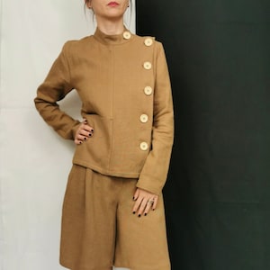 Beige Linen Set: Women&#39;s Blouse and Bermuda Shorts (Size S-M)