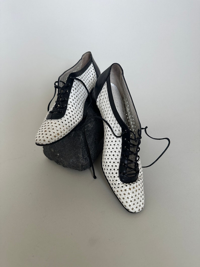 Vintage Woven Leather Shoes Women US7, Two Tone Black and White  Lace UpLow Heels