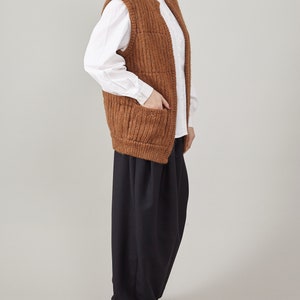 Vintage Camel Brown Wool Sweater Vest for Women Size S Luxurious Italian Craftsmanship, Thick Ribbed Texture, Leather Buttons FTV1676 image 4