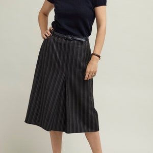 Vintage Grey Wool Skirt with a Front Double Pleat, an Elegant Grey Tweed Midi Skirt with Flattering A-Line Shape FTV1065 image 6