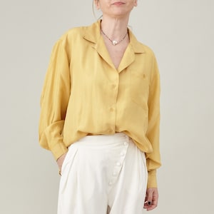 Vintage 100% Silk Blouse in Golden Yellow | Minimalist Style for Women&#39;s Size S | Light and Airy Silk Shirt FTV1979