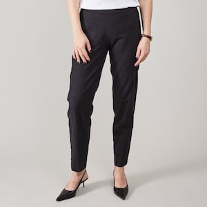 Vintage Wool - Cashmere Capri Pants for Women Size XS in Dark Grey | Slim Pants for Office FTV2136