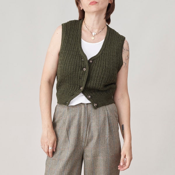 Vintage Wool Sweater Vest for Women size XS | S | Khaki Green Cable Knit Sweater Vest FTV1550