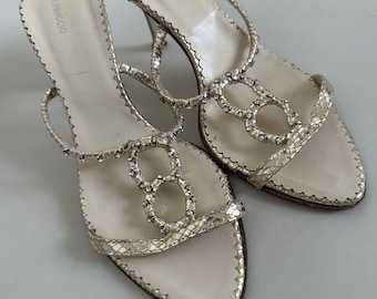 Sandalias estilo mule vintage de piel plateada con tiras de diamantes de imitación (tallas US7 / IT37)