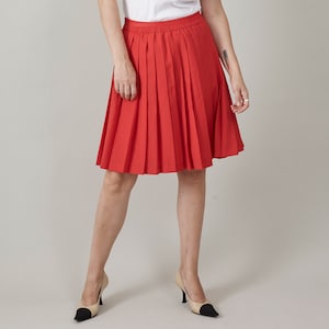 Vintage Red Wool Mini Skirt: Pleated Preppy Style, Size S-M