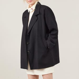 Vintage Black Wool Jacket Women S-M – Lightweight Relaxed Fit Coat – Hip Length Minimalist Blazer for Spring and Fall