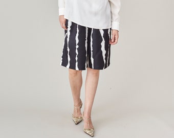 100% Silk Handmade Shorts for Women - Bold Black and White Abstract Print, Elegant Bermuda Style with High Waist and Pleats