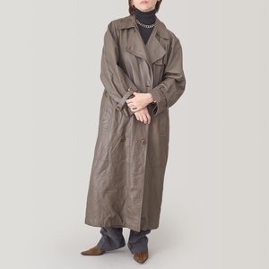 Vintage Long Leather Double Breasted Trench Coat | Taupe Leather Trench Coat size 42 (L - XL) FTV1631