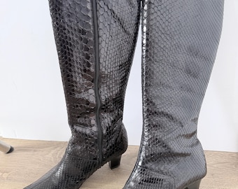 Vintage CERUTTI Genuine Snakeskin Boots | Black Python Leather Knee-High Boots | Made in Italy | EU 37
