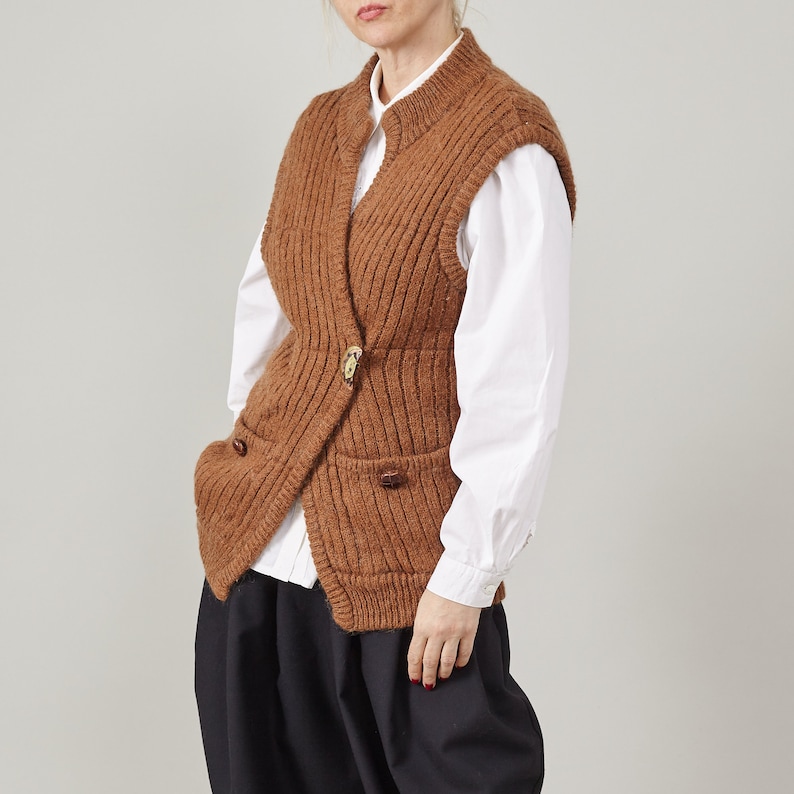 Vintage Camel Brown Wool Sweater Vest for Women Size S Luxurious Italian Craftsmanship, Thick Ribbed Texture, Leather Buttons FTV1676 image 1