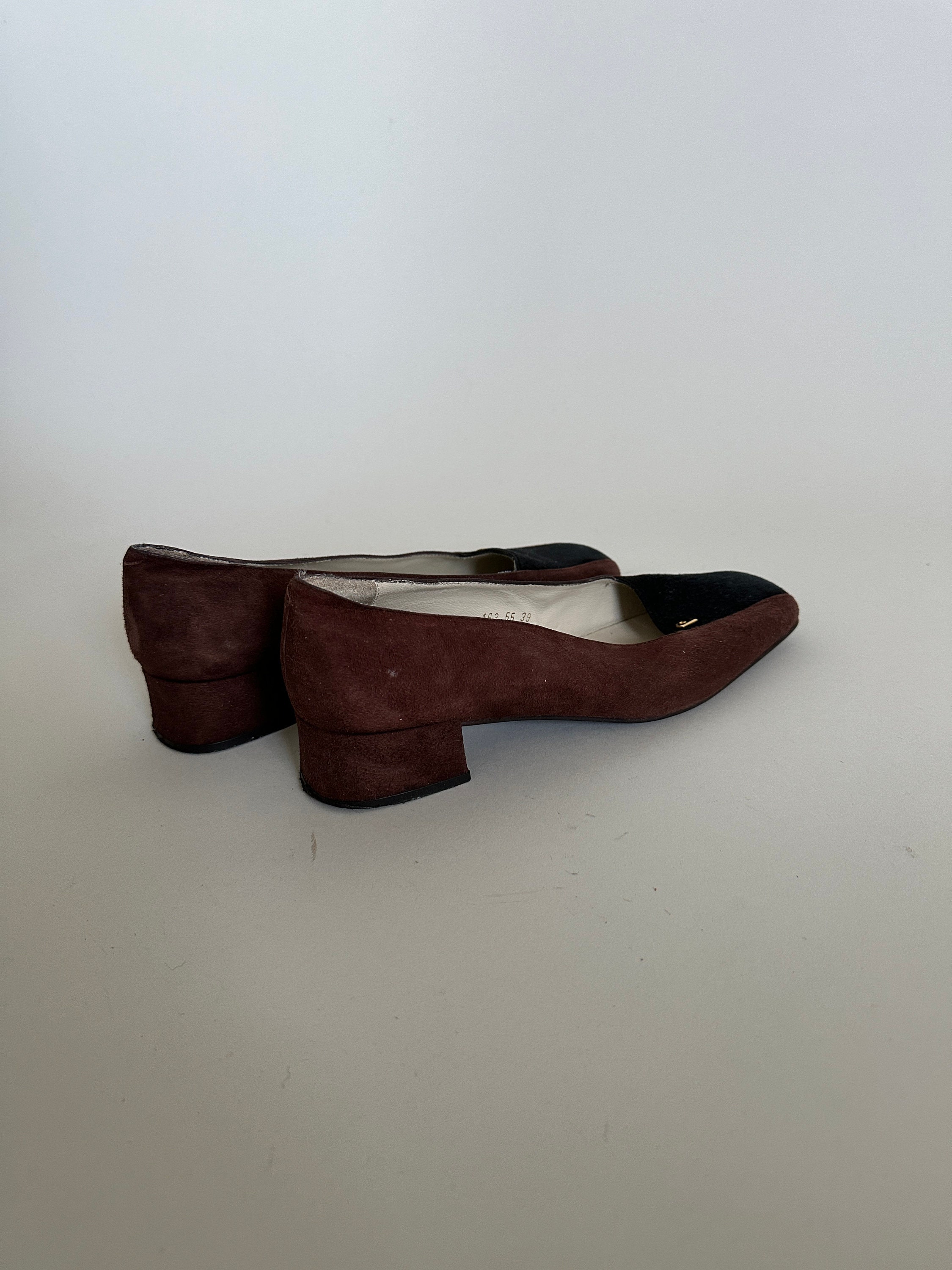 Escarpins Vintage PIERRE CARDIN – Cuir Et Daim Bicolore Marron/Noir – Taille 36.5 FR – Occasion TBE