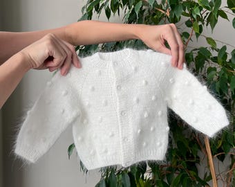 Knit cardigan for newborn baby girl / boy. Baby hospital outfit. Crochet wool clothes. New baby gift. Pregnant gift.
