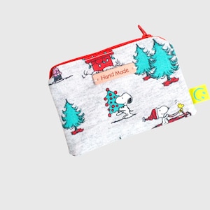 Christmas Snoopy Zipper Pouch – Holiday Coin & Card Wallet