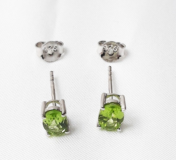 Details about Lovely Green Peridot Gemstone Earrings 5.05 Ct Briolette 14k Rose Gold Jewelry Details about Lovely Green Peridot Gemstone Earrings 5.05 Ct Briolette 14k Rose Gold Jewelry