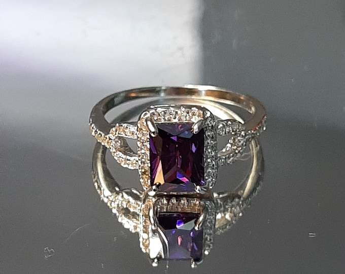 1.5 Ct Amethyst & 1/5 Created White Sapphire 925 Sterling Silver Ring Purple Gemstone Statement Cocktail Jewelry Size 8