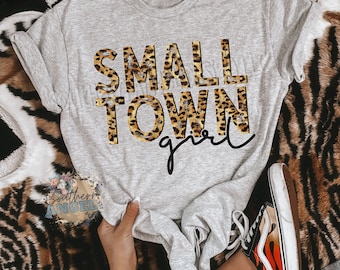 Small Town Gril shirt, Texas forever shirt, womens Texas shirt, Texas pride shirt, State shirt, Texas shirt, Texas love, Texas strong shirt