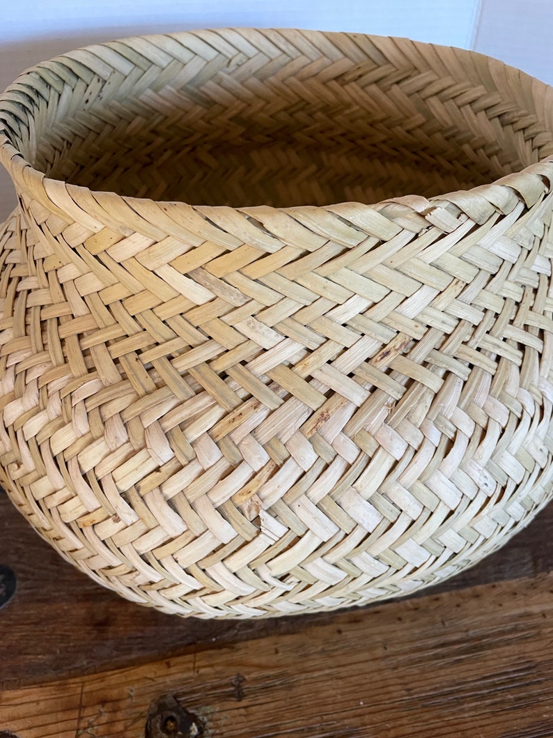 Vintage Raramuri Tarahumara Handwoven Double Weave Basket Native
