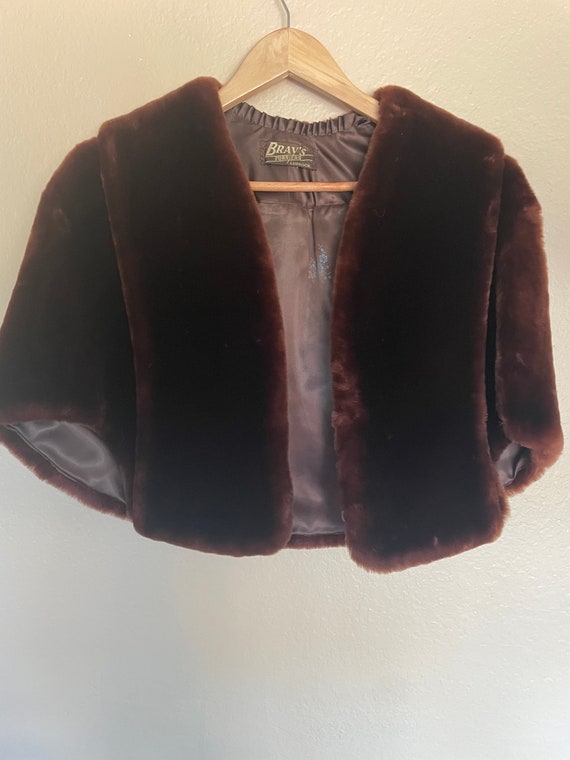 Vintage 1950s Faux Fur Brown Stole. Bray's Furriers … Gem