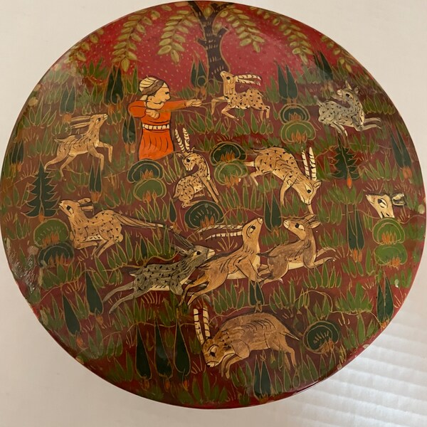 Kashmir Paper Mache Animal Antelope Hand Painted Laquered Trinket Box India. 6” diameter. jewelry box. Animal motif. papier-mâché. Unique