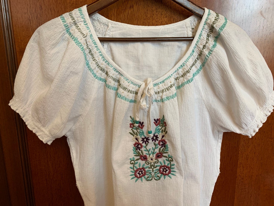 Vintage Embroidered Folk Blouse White Cotton Red Green Flowers - Etsy