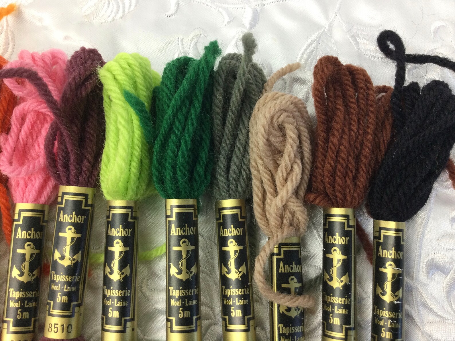 Vintage Wool Yarn 18 Skeins Anchor Tapestry Pure New Wool Etsy