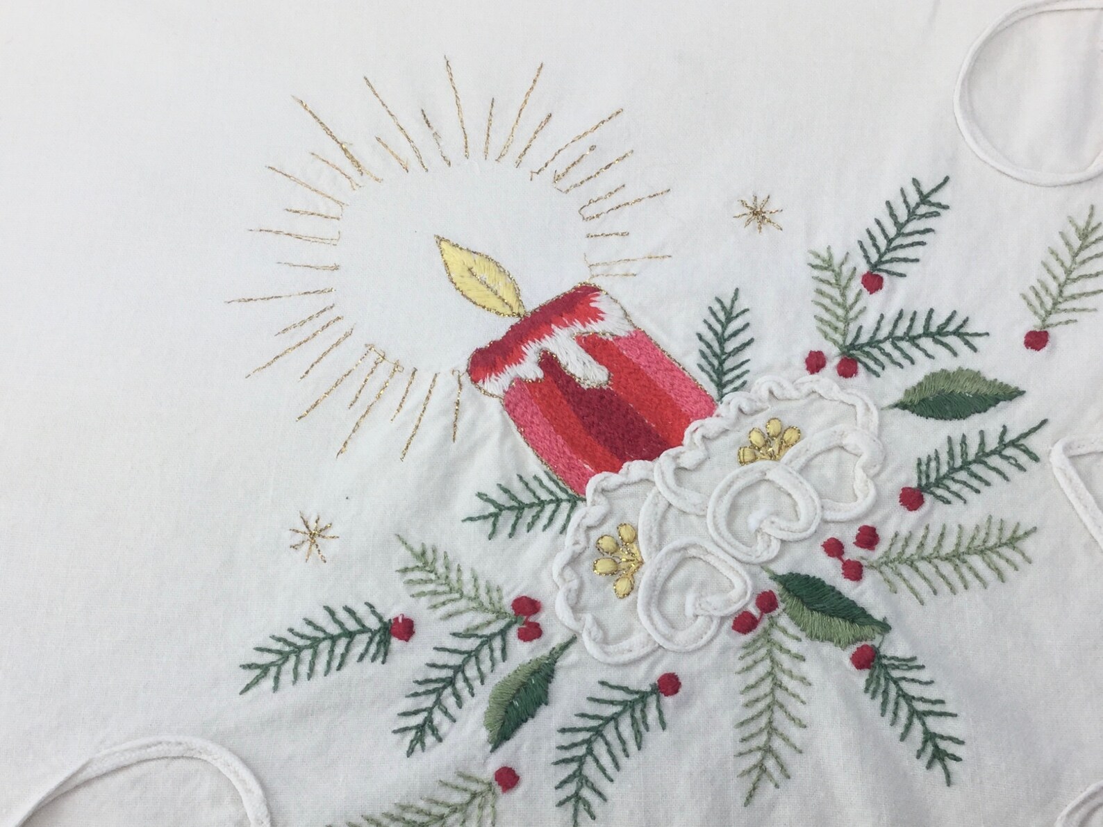 Vintage Christmas Tablecloth 31