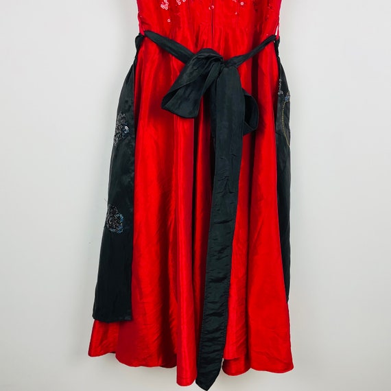 Vintage Embroidered Dirndl Dress and Apron Austri… - image 7