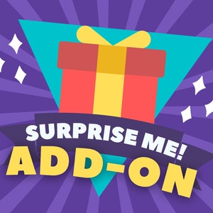 Puede incluir: Ilustración gráfica con una caja de regalo roja y una cinta amarilla, sobre un triángulo turquesa y un fondo morado con líneas radiales. El texto "SURPRISE ME! ADD-ON" se muestra de forma destacada.