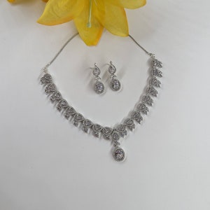 Set di collana con diamanti CZ / Gioielli importanti / Collana importante / Gioielli eleganti / Gioielli indiani / Collana con diamanti CZ
