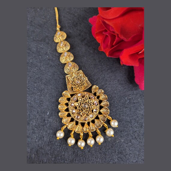 Temple jewellery maang tikka deals