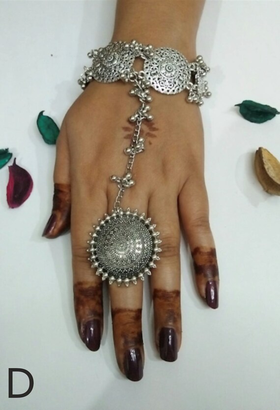 Hand Harness single Piece Haath Phool Bracelet With Adjustable