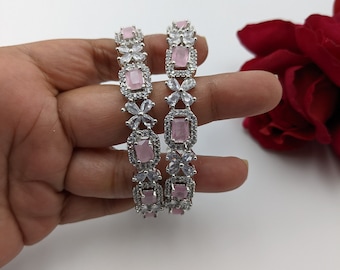 2.4, 2.6, 2.8 y 2.10 / Juego de 2 brazaletes con circonitas rosas y acabado en rodio / Brazalete indio / Joyería de oro / Joyería pakistaní / Joyería Bollywood / Joyería Punjabi