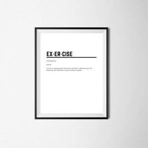 Pu&ograve; includere: Un poster stampabile in bianco e nero con la parola "EX-ER-CISE" in grassetto. La parola &egrave; definita come "Attivit&agrave; che richiede sforzo fisico, svolta per mantenere o migliorare la salute e la forma fisica."