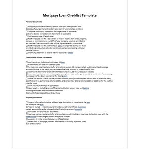 Könnte beinhalten: Eine schwarz-weiße Checkliste für einen Hypothekenkredit. Die Checkliste ist in drei Abschnitte unterteilt: Persönliche Dokumente, Finanzielle und Einkommensdokumente sowie Immobiliendokumente. Jeder Abschnitt listet eine Reihe von Dokumenten auf, die für die Hypothekenkreditanfrage erforderlich sind.