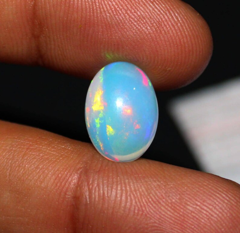 Loose Opal stone fire Opal white Opal cabochon welo Opal 2.90 CRT 14x10x5 MM Natural Ethiopian Opal oval loose gemstone calibrated opal