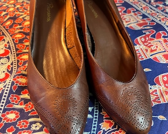 Vintage Brown Leather 80’s Pumps Size 10